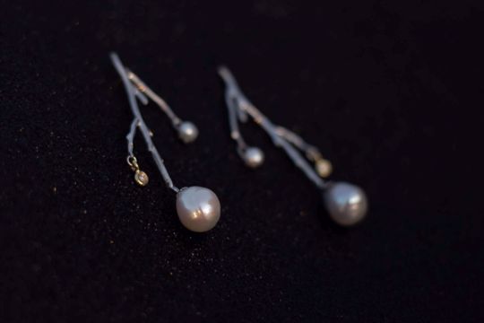 Imagem de Brinco  twig Pérolas e 4pt Brilh